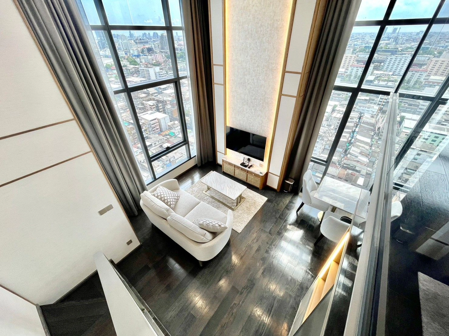 เช่าคอนโด1 Bedroom Loft / DuplexConner Ratchathewi - Thumbnail 9
