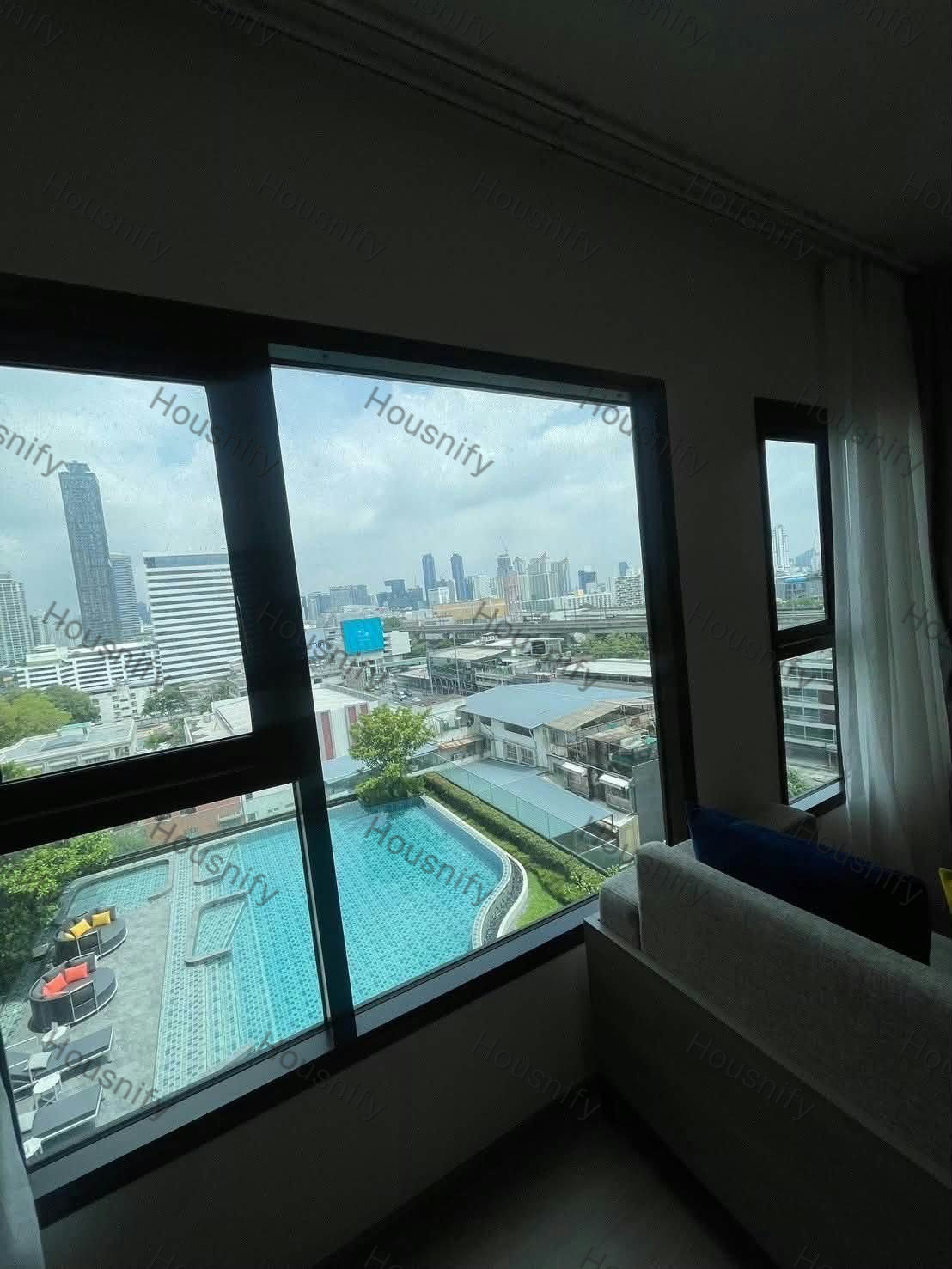 The Base Phetchaburi–Thonglor | Large 40.44 SQ.M | Fully Furnished | Free Shuttle to BTS & MRT | 24,000 THB - Thumbnail 9