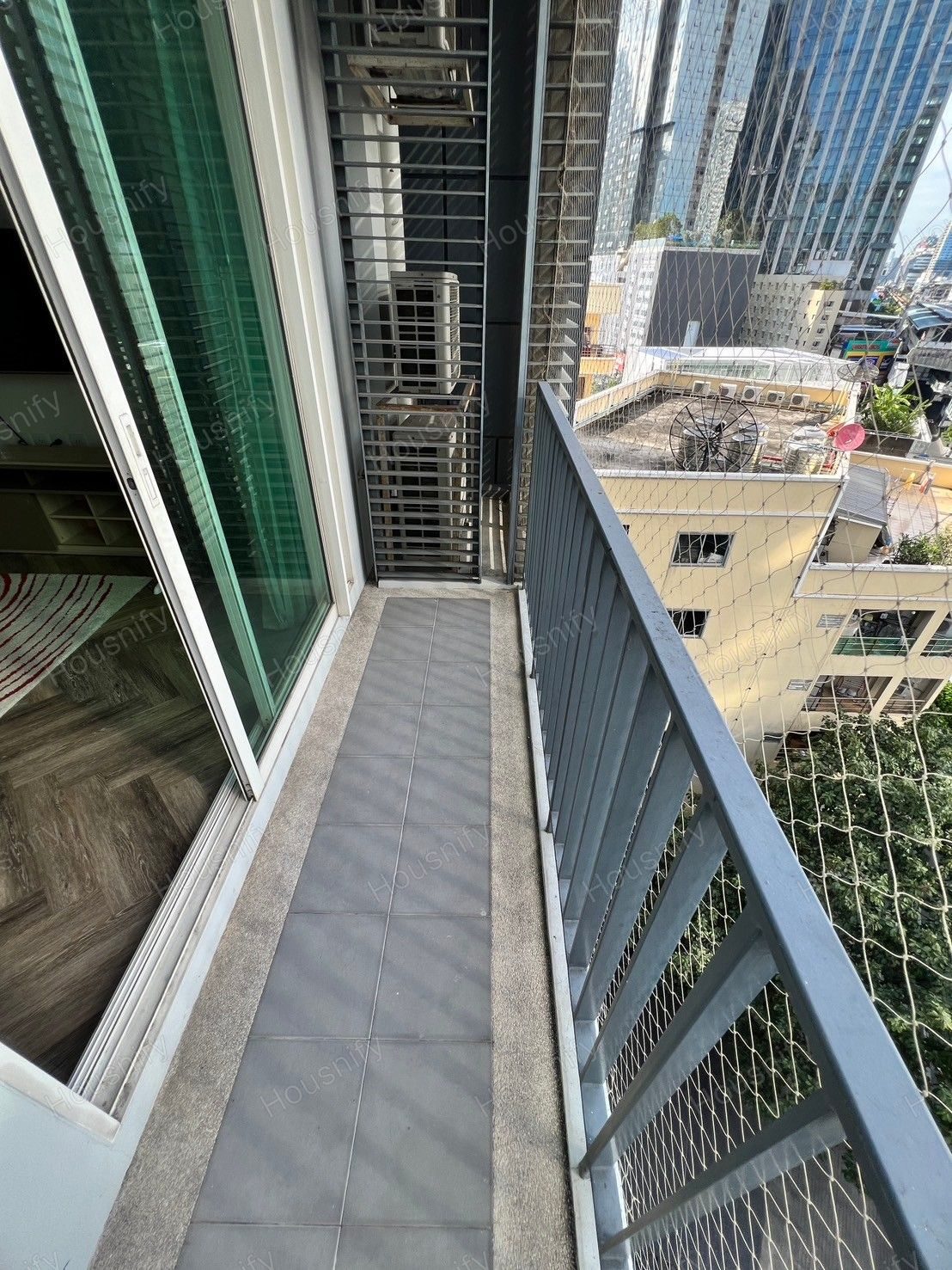 iri at Sukhumvit 38 | 2 Bedrooms | 2 Bathrooms | 73.81 SQ.M. | Luxury Condo | Fully Furnished - Thumbnail 12