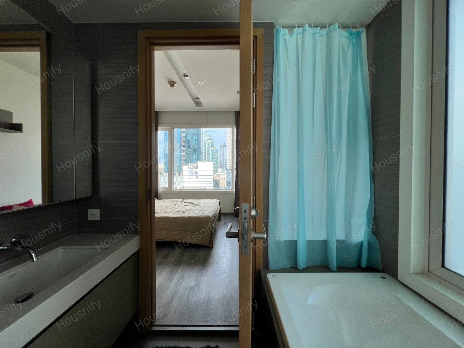 iri at Sukhumvit 38 | 2 Bedrooms | 2 Bathrooms | 73.81 SQ.M. | Luxury Condo | Fully Furnished - Thumbnail 19