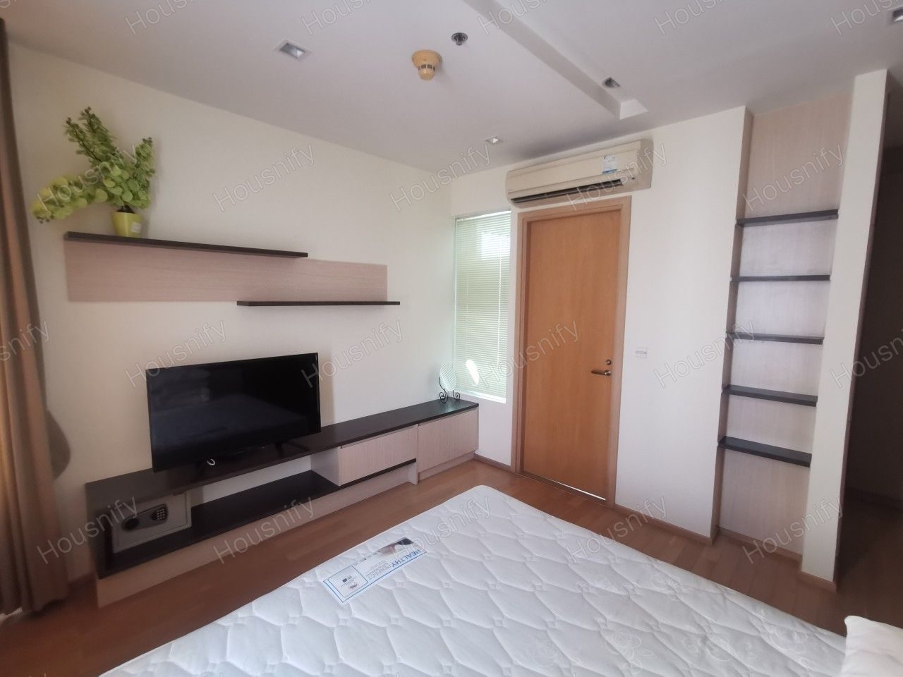Siri at Sukhumvit 38 | 2 Bedrooms | 2 Bathrooms | 74.39 SQ.M. | Premium Residence | Fully Furnished - Thumbnail 9