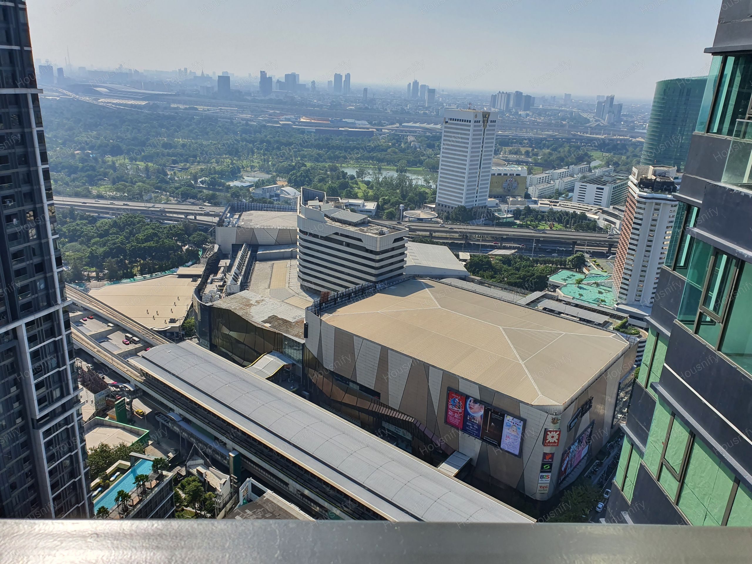 Life Ladprao | Modern High-Rise Condo | Fully Furnished | Next to BTS Ha Yaek Lat Phrao & MRT Phahon Yothin | Ready to Move In | Unit 992/704 - Thumbnail 9