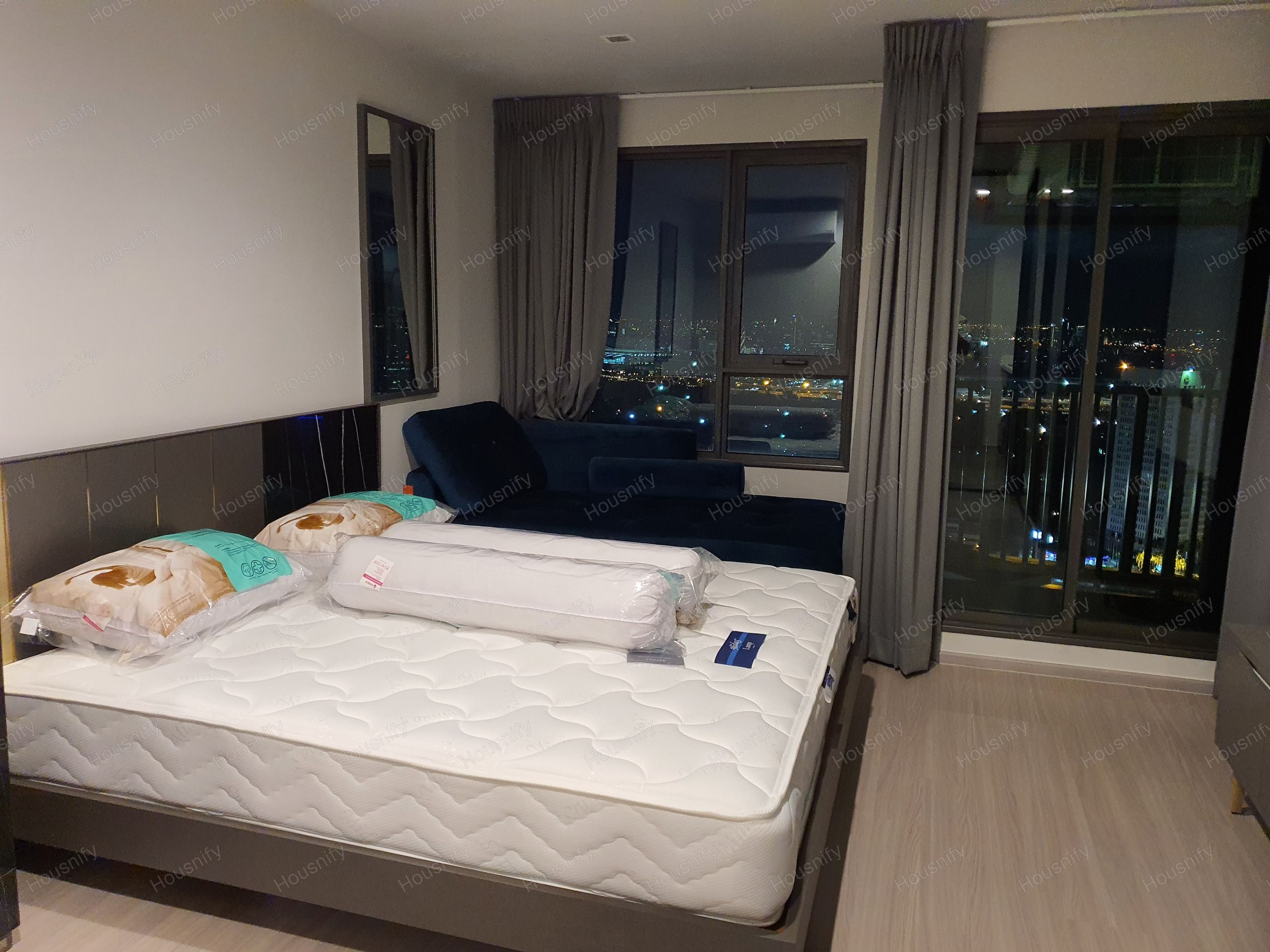 Life Ladprao | Modern High-Rise Condo | Fully Furnished | Next to BTS Ha Yaek Lat Phrao & MRT Phahon Yothin | Ready to Move In | Unit 992/704 - Thumbnail 16