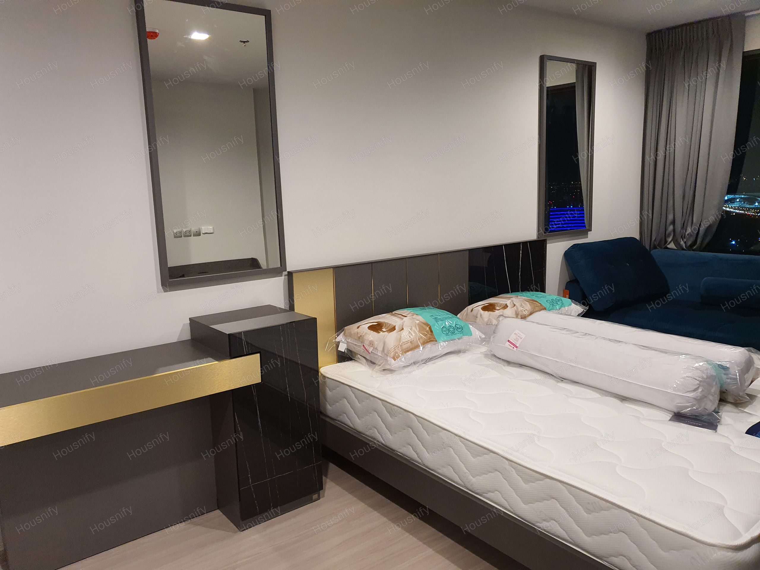 Life Ladprao | Modern High-Rise Condo | Fully Furnished | Next to BTS Ha Yaek Lat Phrao & MRT Phahon Yothin | Ready to Move In | Unit 992/704 - Thumbnail 24