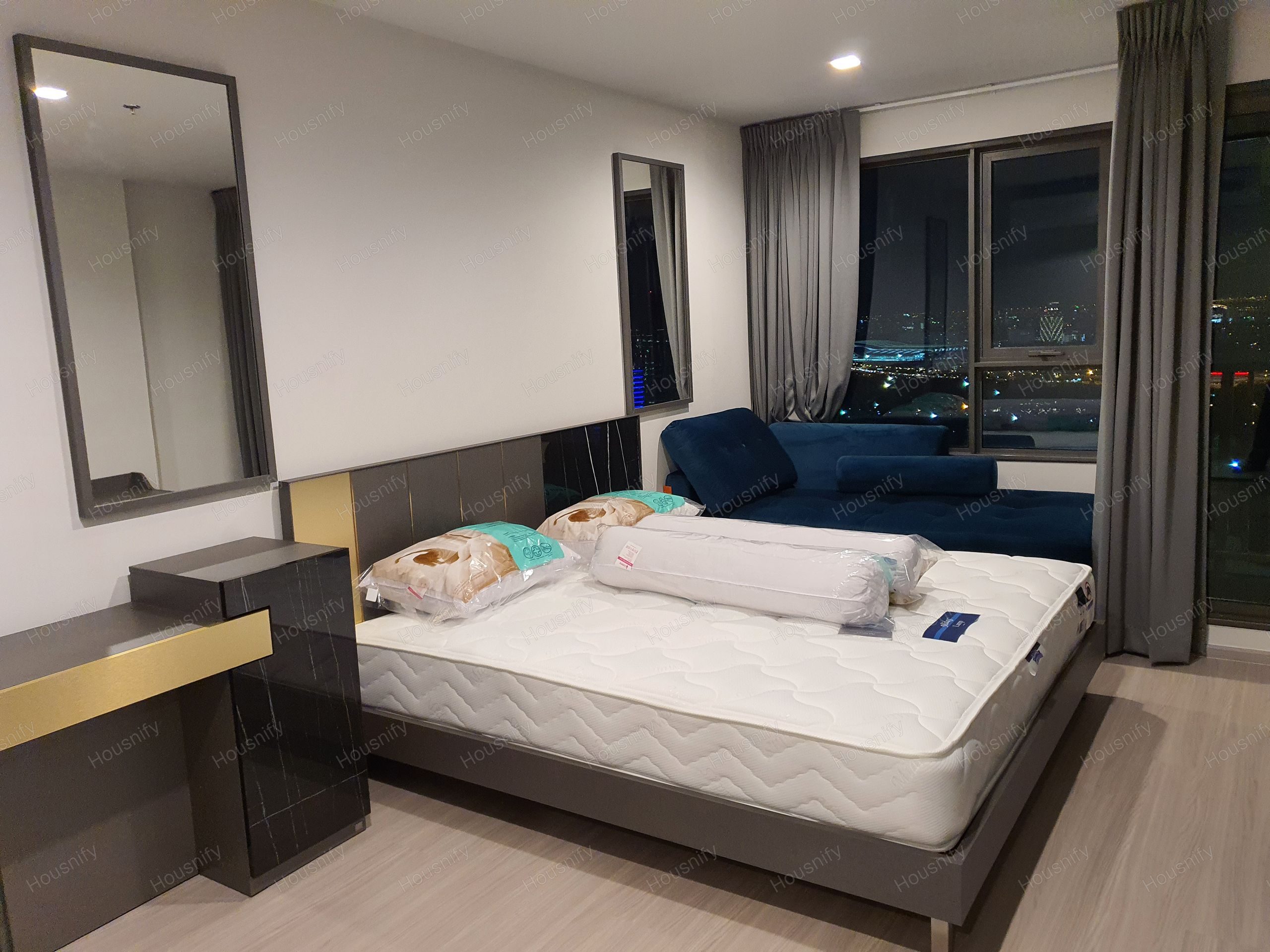 Life Ladprao | Modern High-Rise Condo | Fully Furnished | Next to BTS Ha Yaek Lat Phrao & MRT Phahon Yothin | Ready to Move In | Unit 992/704 - Thumbnail 22