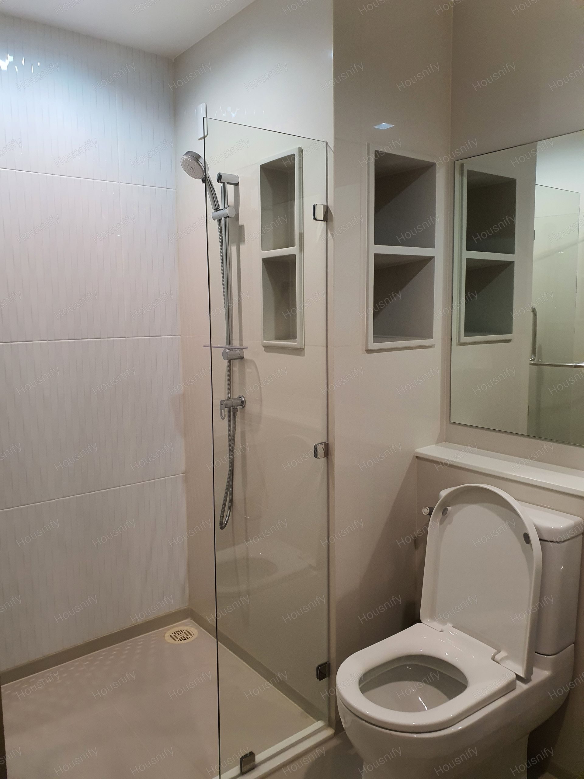 Life Ladprao | Modern High-Rise Condo | Fully Furnished | Next to BTS Ha Yaek Lat Phrao & MRT Phahon Yothin | Ready to Move In | Unit 992/704 - Thumbnail 33