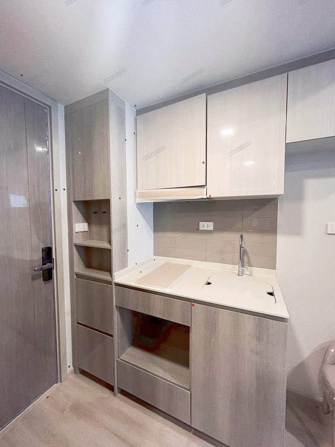 Condo 1bed 1bath - Thumbnail 2