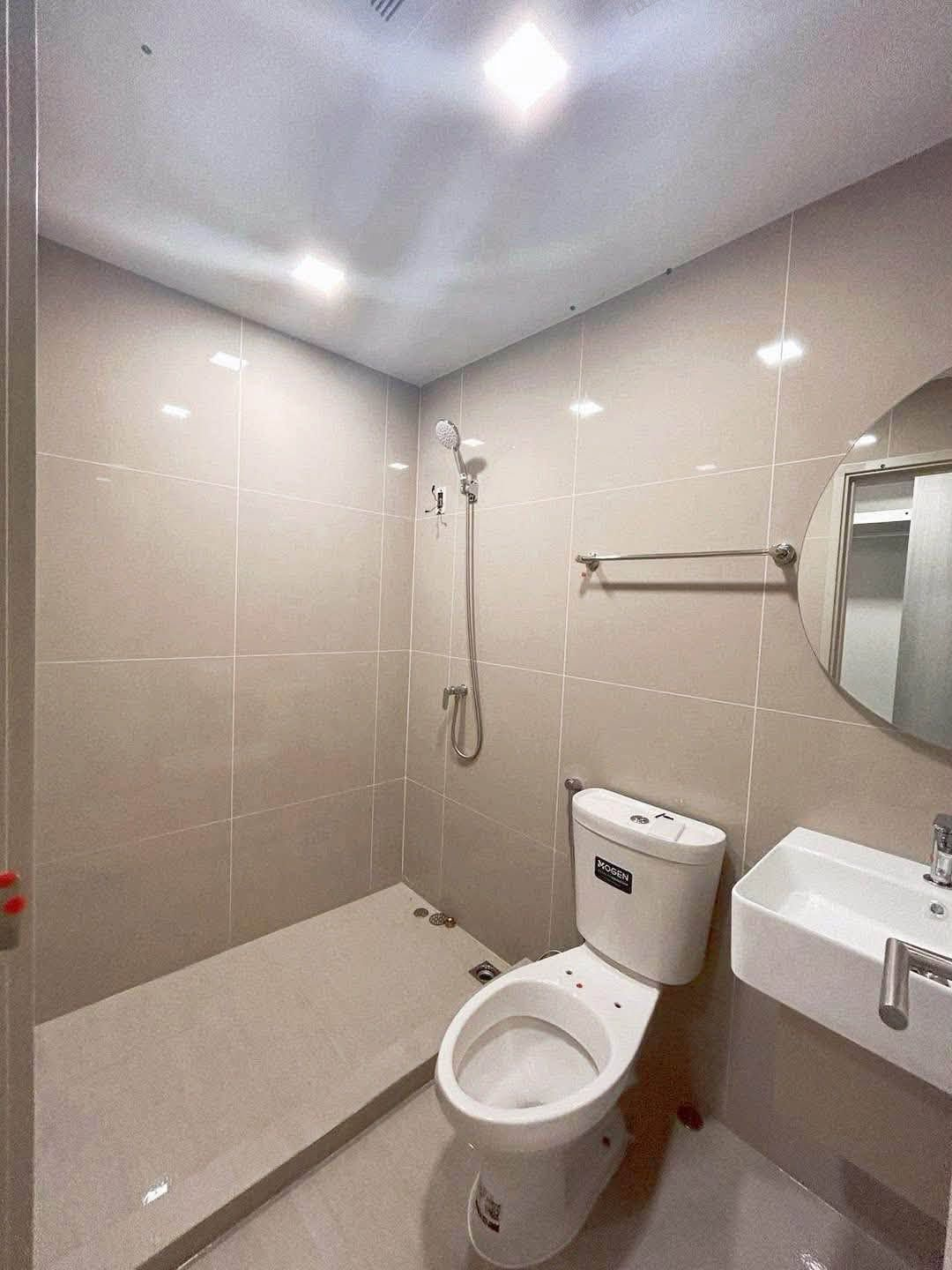 Condo 1bed 1bath - Thumbnail 9