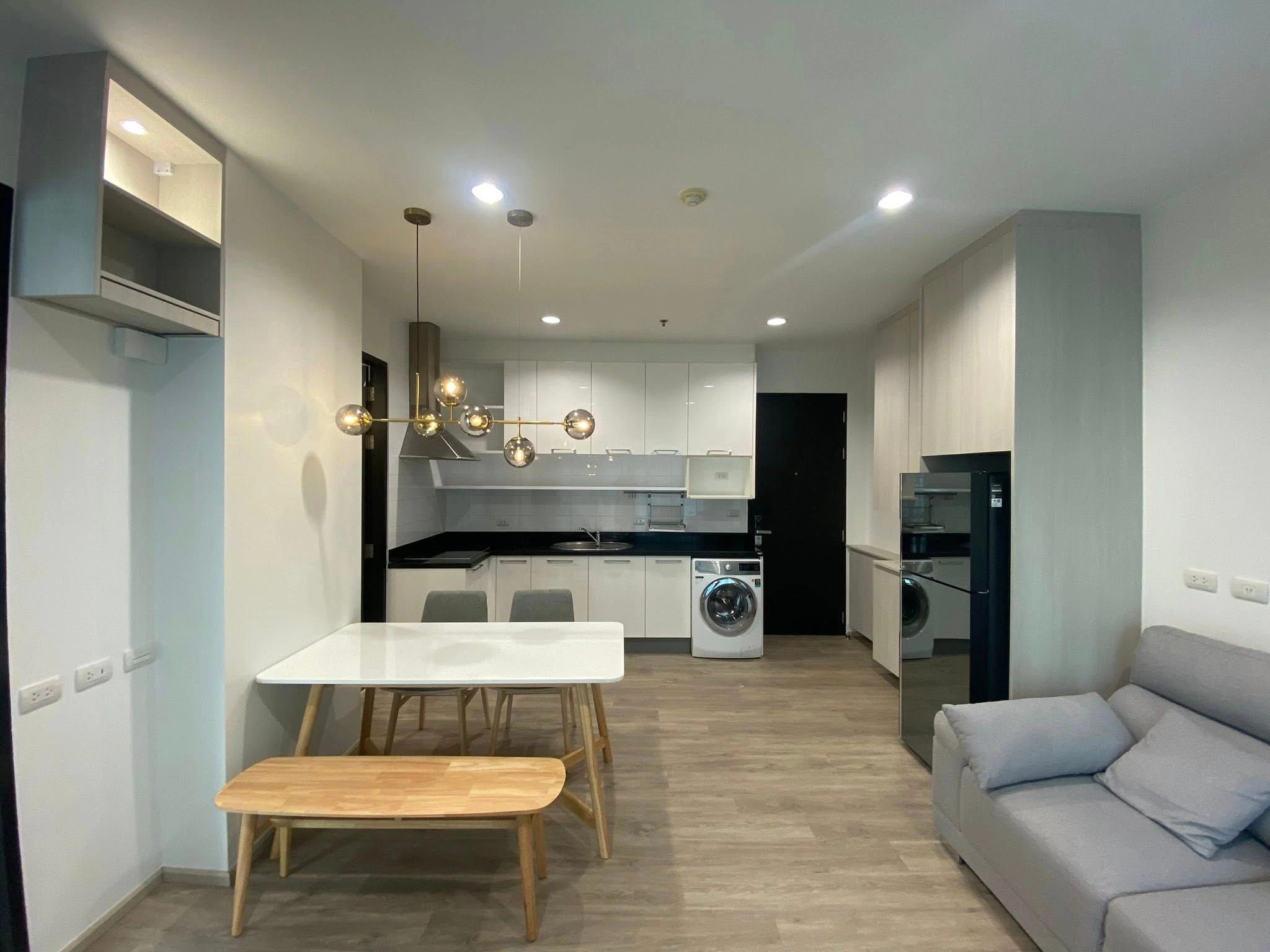 เช่าคอนโด1 BedroomBaan Klang Saim - Pathumwan - Image 1