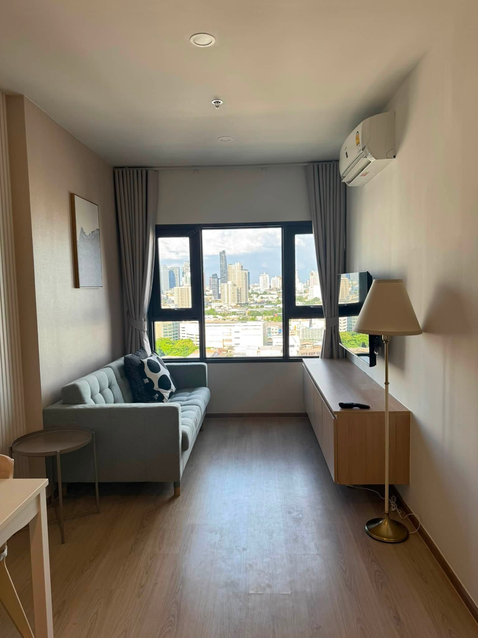 Life Rama 4 - Asoke | 33 Sq.m. | 18th Floor | Near MRT QSNCC | Rent THB 24,500/Month - Thumbnail 2