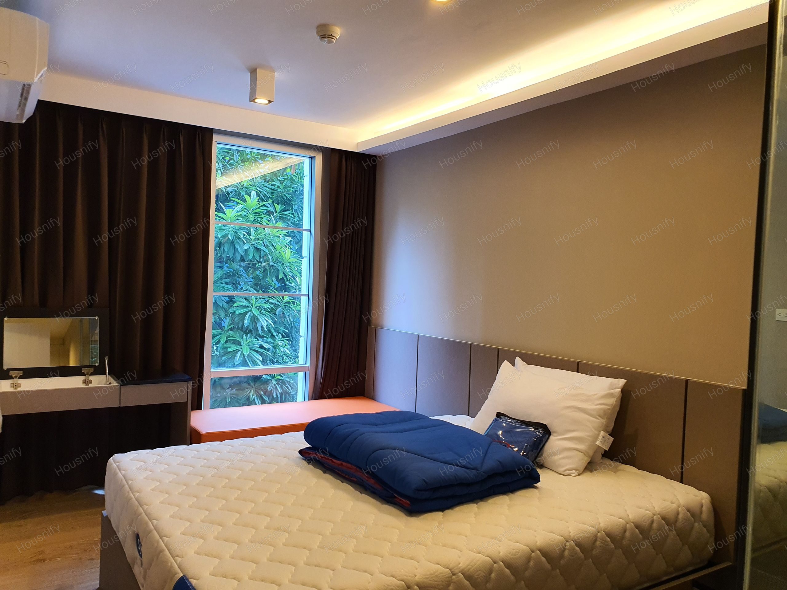 Maestro Sukhumvit 39 | Luxury Low-Rise Condo | Fully Furnished | Near BTS Phrom Phong | Quiet Residential Area | Ready to Move In | Unit 96/17 - Thumbnail 2