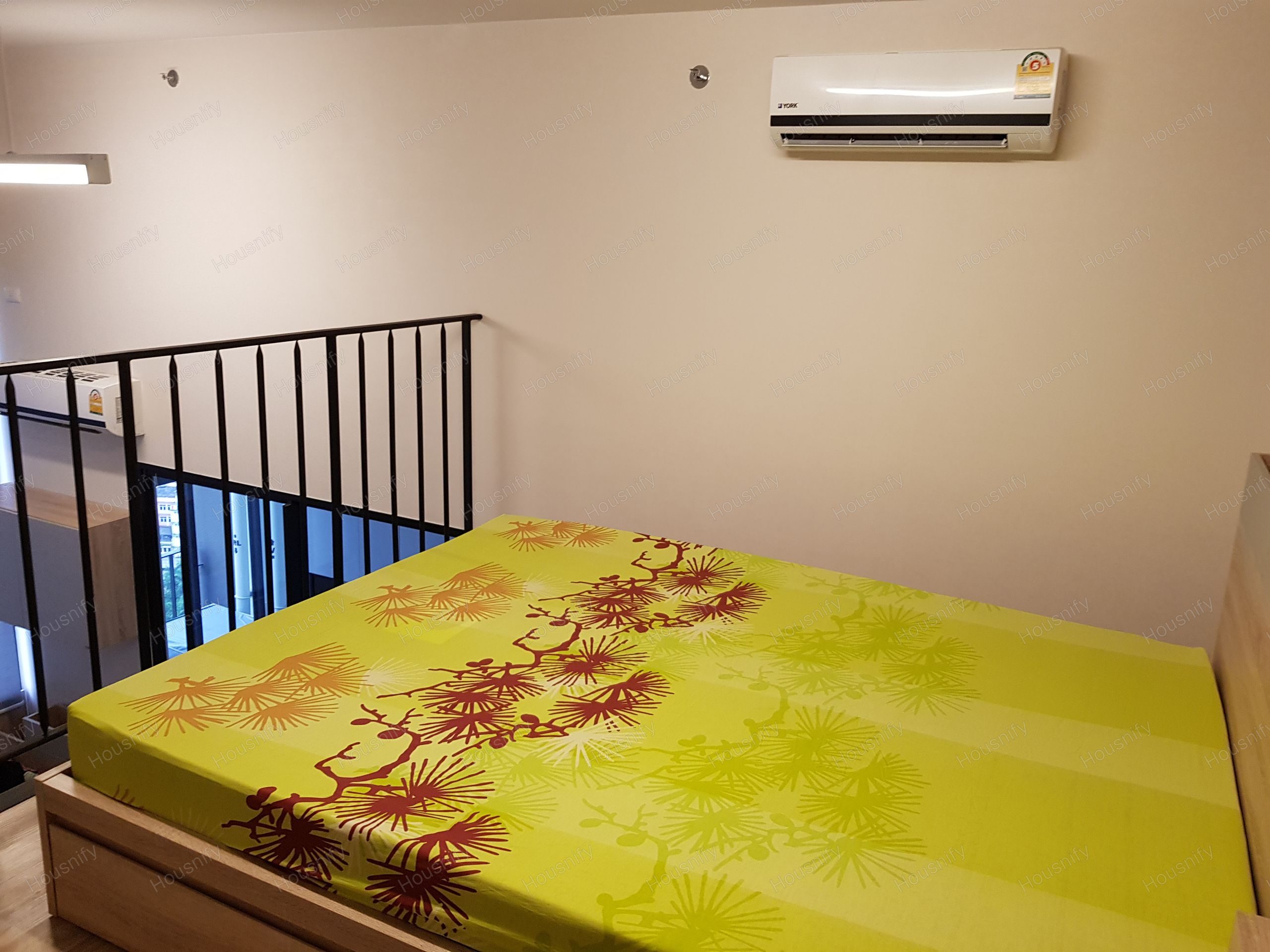 Siamese Blossom @ Fashion Island | 1 Bedroom | 1 Bathroom | 31.30 SQ.M. | Modern Condo | Fully Furnished | Near Fashion Island & MRT Pink Line - Thumbnail 4