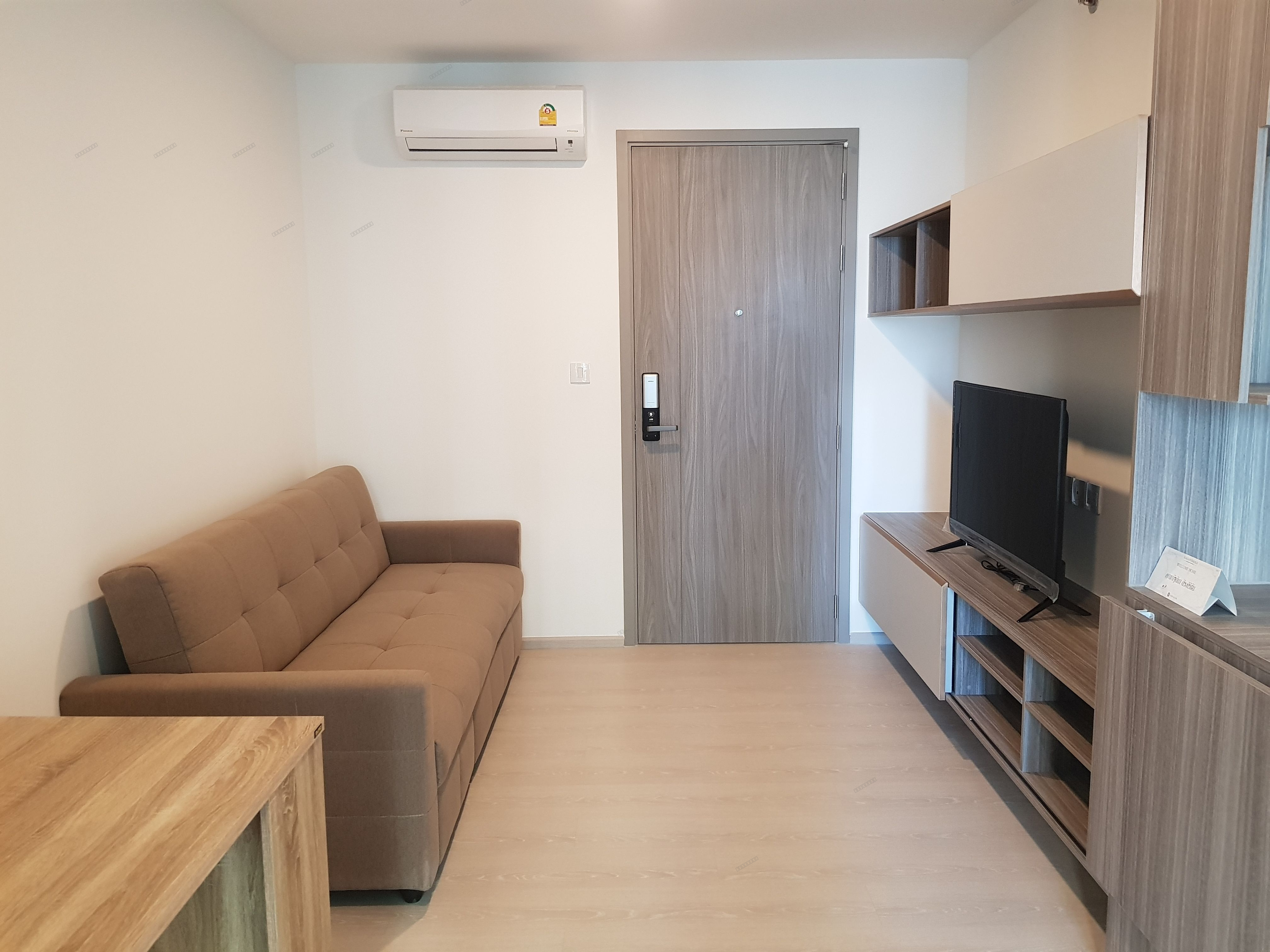 KnightsBridge Phaholyothin Interchange | Modern High-Rise Condo | Fully Furnished | Near BTS Wat Phra Sri Mahathat | Close to Central Ramindra & Government Complex | Ready to Move In | Unit 233/496 - Thumbnail 2