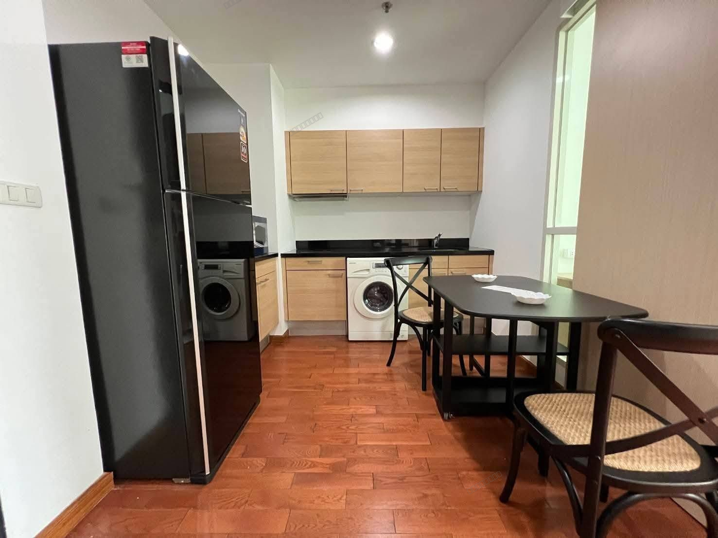 Condo 1bed 1bath - Thumbnail 9