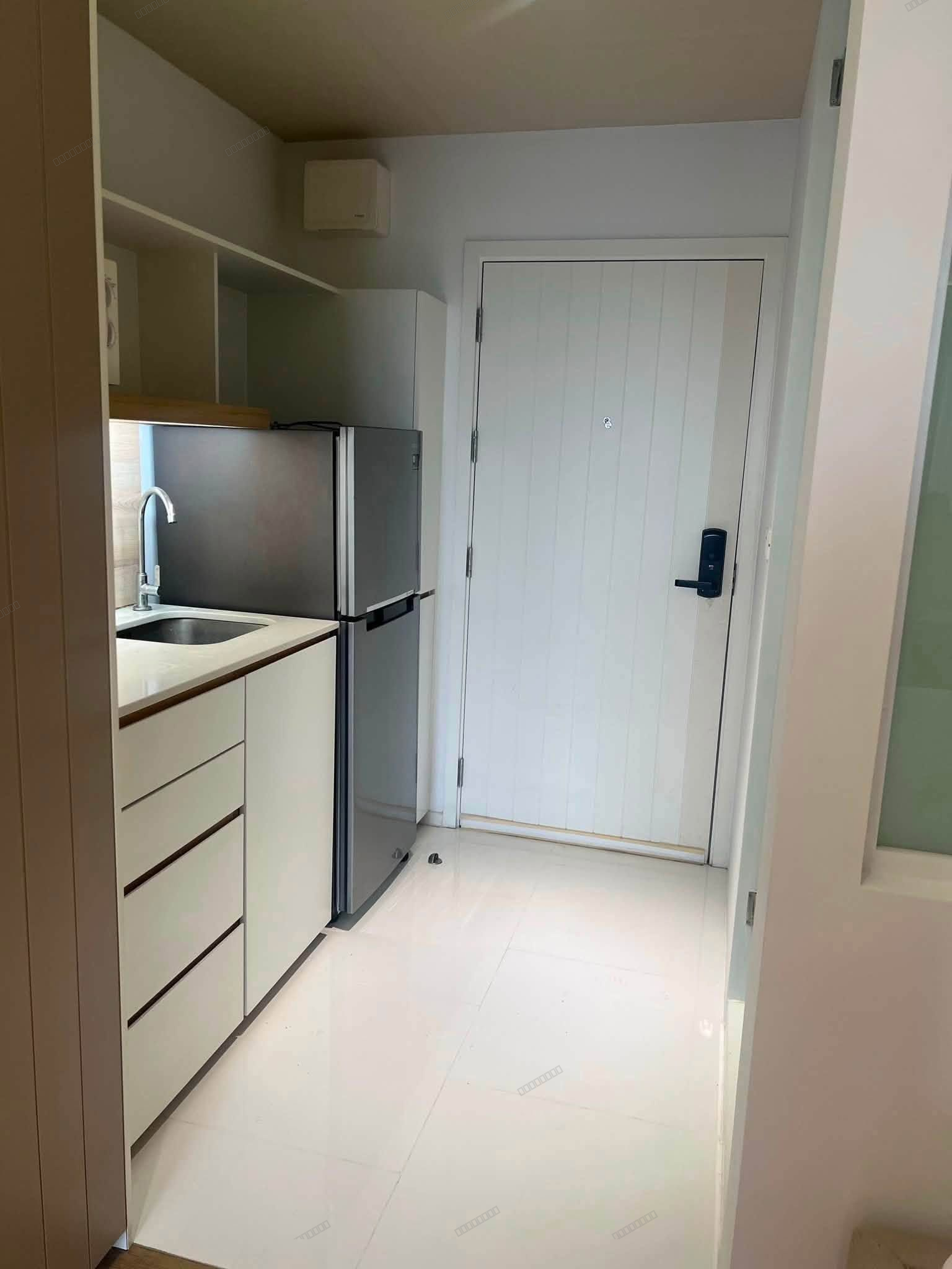 Triple Y Residence | 1 Bedroom | 33 SQ.M. | 32nd Floor | Chulalongkorn University View | Near MRT Sam Yan - Thumbnail 4