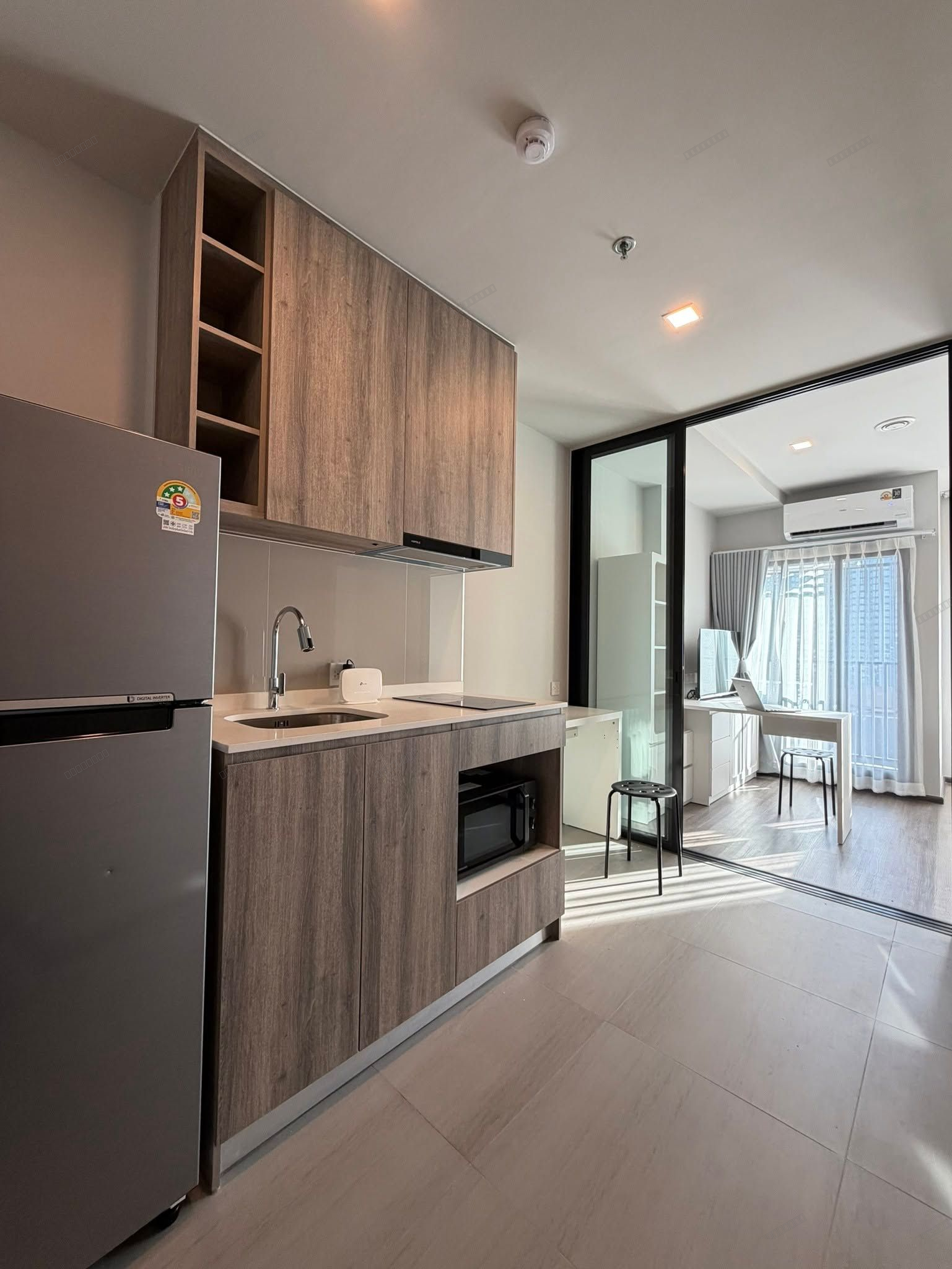 Condo 1bed 1bath - Thumbnail 2