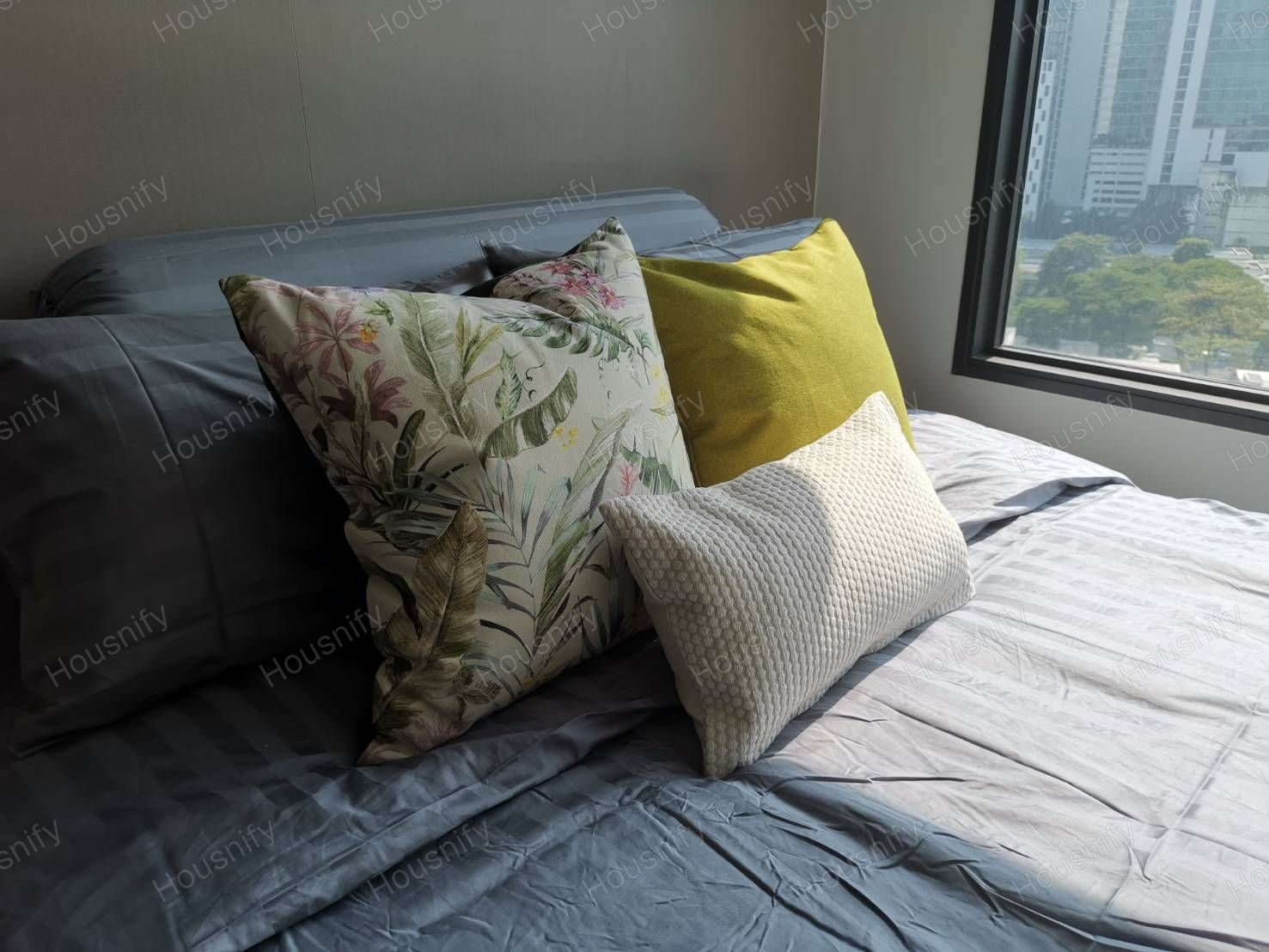 Life One Wireless | Luxury High-Rise Condo | Fully Furnished | Prime Wireless Road | Near BTS Ploenchit | Ready to Move In | Unit 1/310 - Thumbnail 3