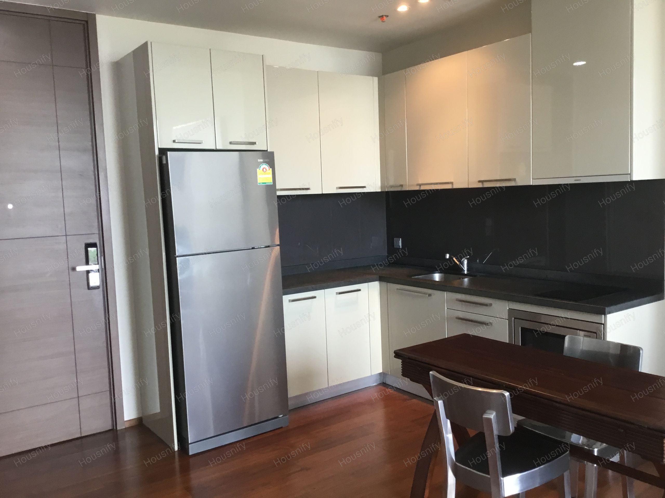 Quattro Thonglor | 1 Bedroom | 1 Bathroom | 63 SQ.M. | Luxury Residence | Fully Furnished | Near BTS Thong Lo | Ready to Move In - Thumbnail 2