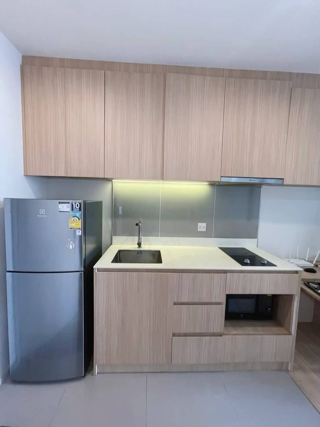 Condo 1bed 1bath - Thumbnail 3