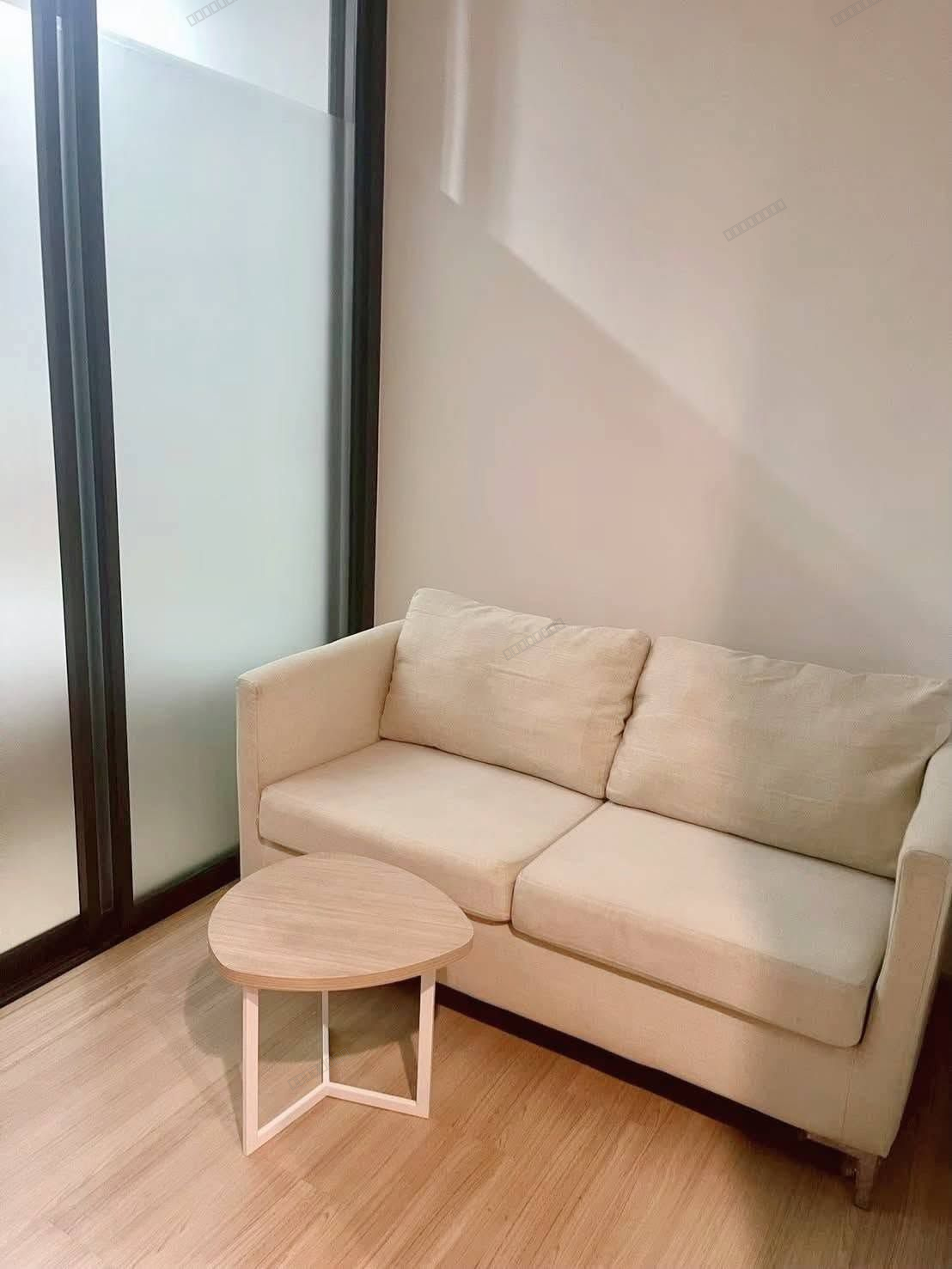 Condo 1bed 1bath - Thumbnail 8