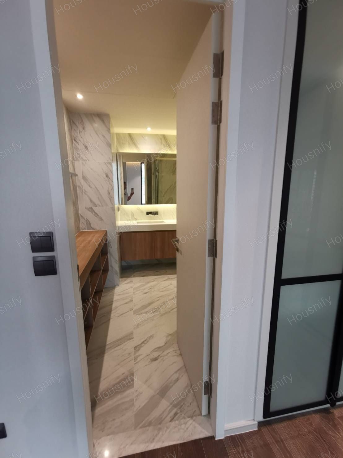 MUNIQ Sukhumvit 23 | Luxury Residence | Fully Furnished | Near BTS Asok & MRT Sukhumvit | Prime Sukhumvit Location | Ready to Move In | Unit 17/103 - Thumbnail 2