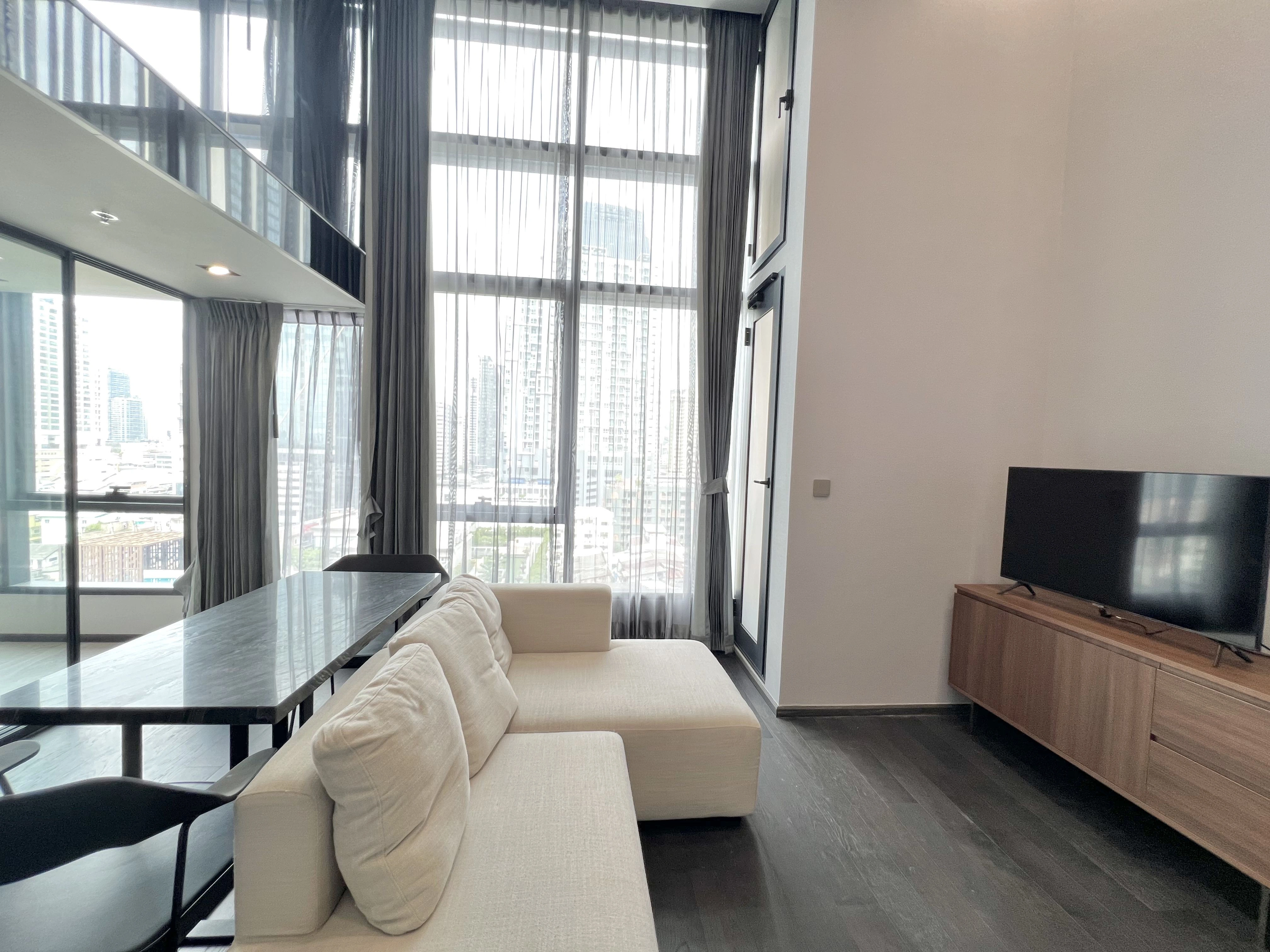 เช่าคอนโด1 Bedroom Loft / DuplexConner Ratchathewi - Image 1