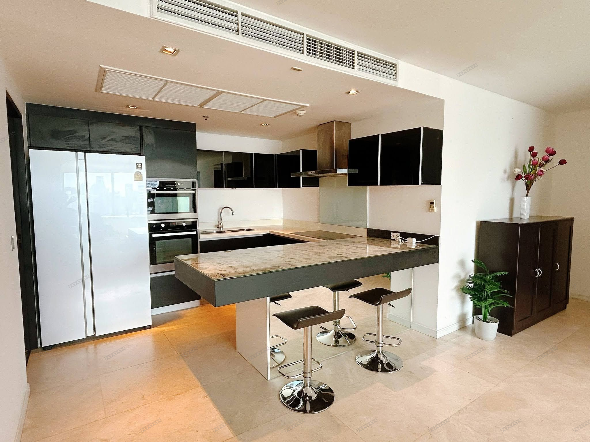 Eight Thonglor Residences | Luxury Residence - Thumbnail 4