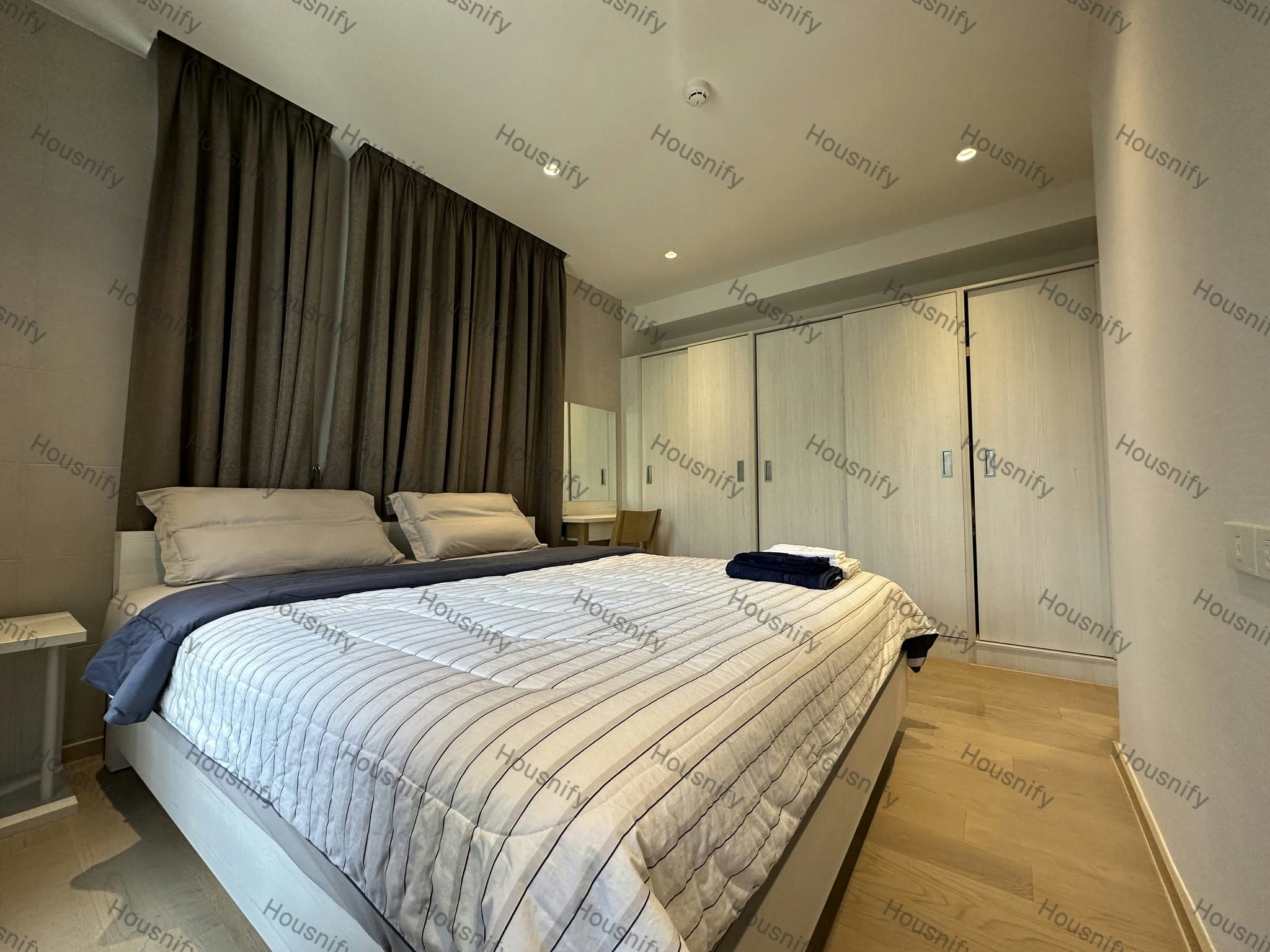 Runesu Thonglor 5 | Spacious 1BR | 37.5 SQ.M | Prime Thonglor Location | 32,000 THB/Month - Thumbnail 4