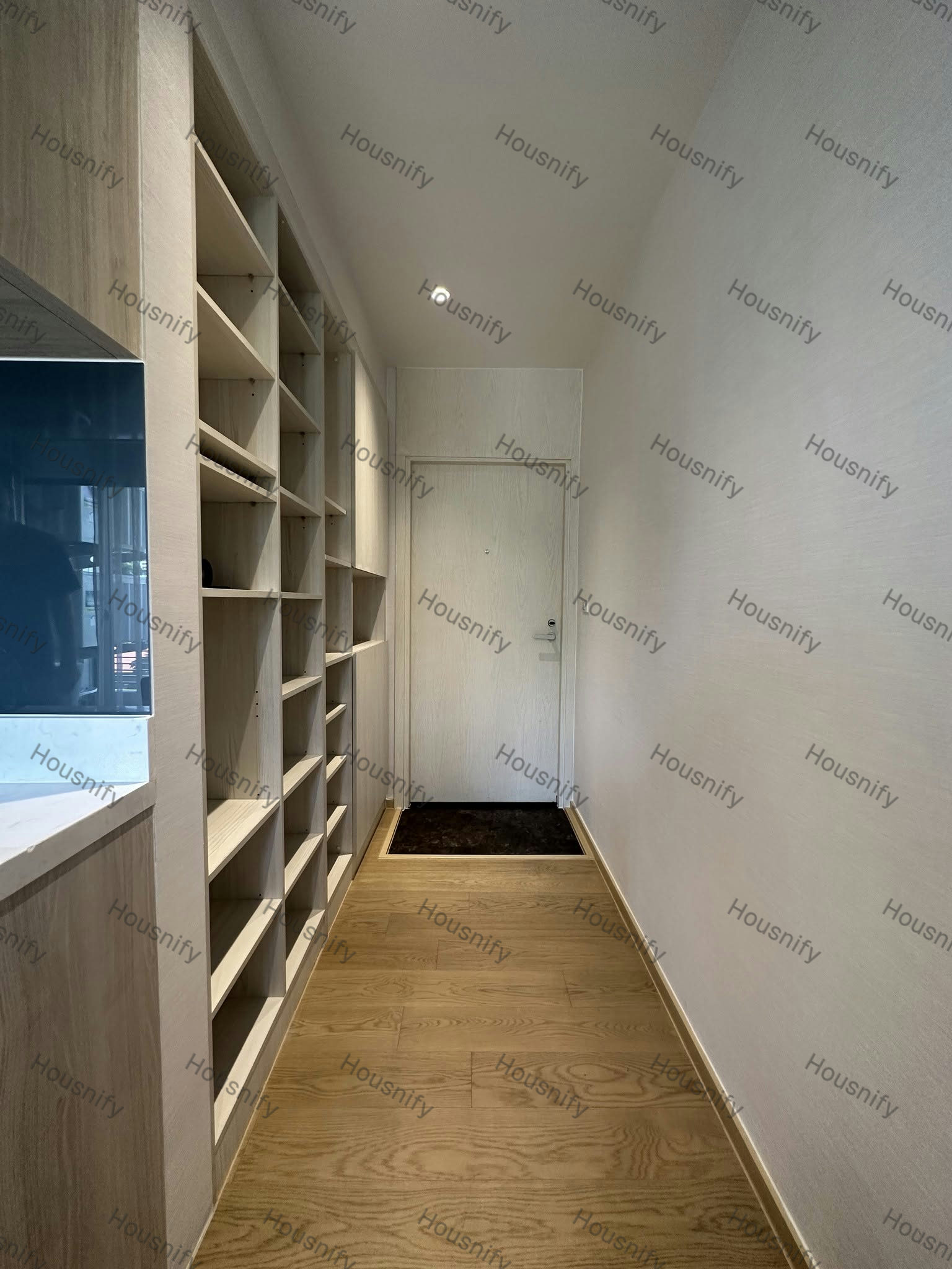 Runesu Thonglor 5 | Spacious 1BR | 37.5 SQ.M | Prime Thonglor Location | 32,000 THB/Month - Thumbnail 7