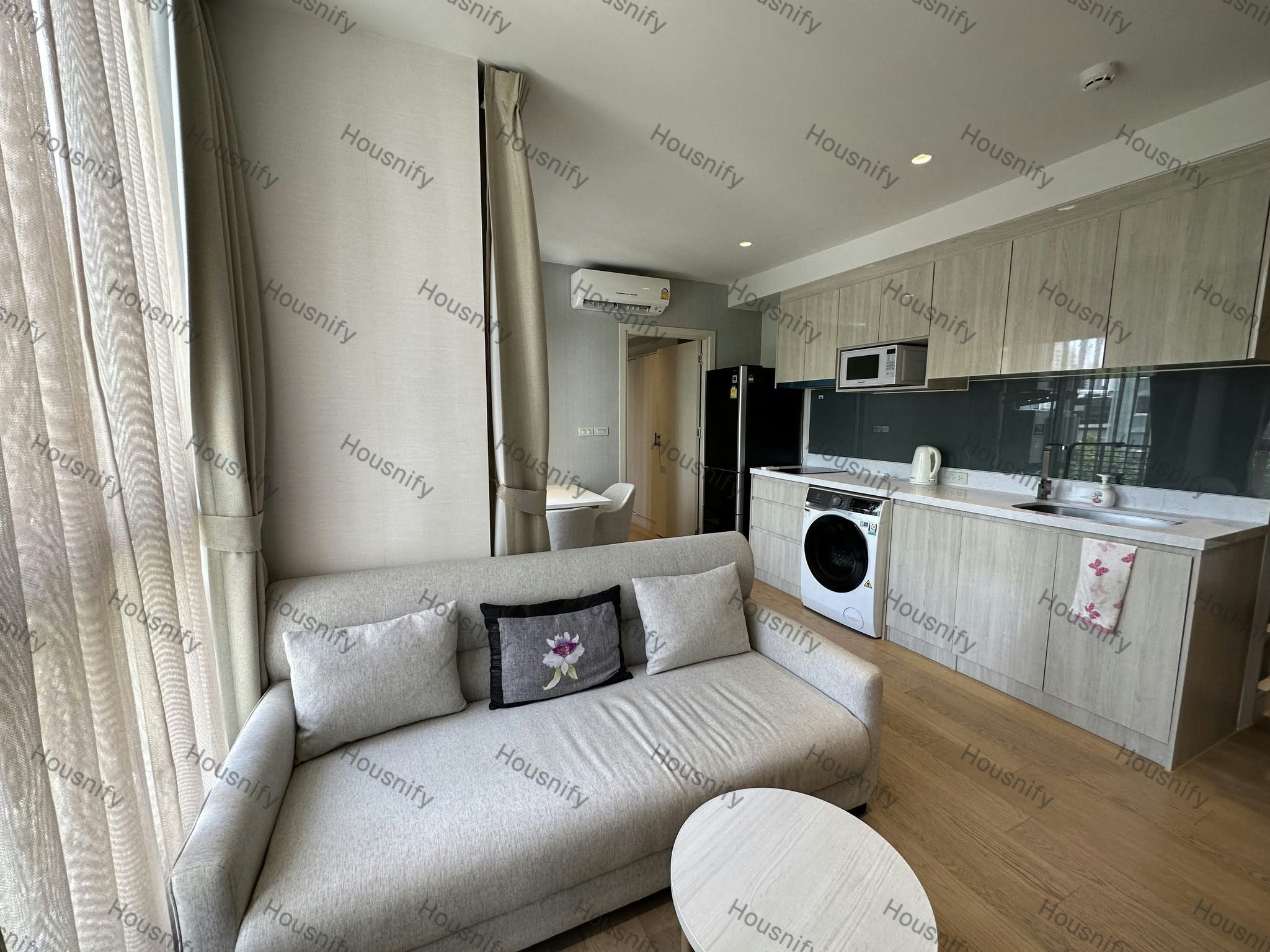 Runesu Thonglor 5 | Spacious 1BR | 37.5 SQ.M | Prime Thonglor Location | 32,000 THB/Month - Thumbnail 10