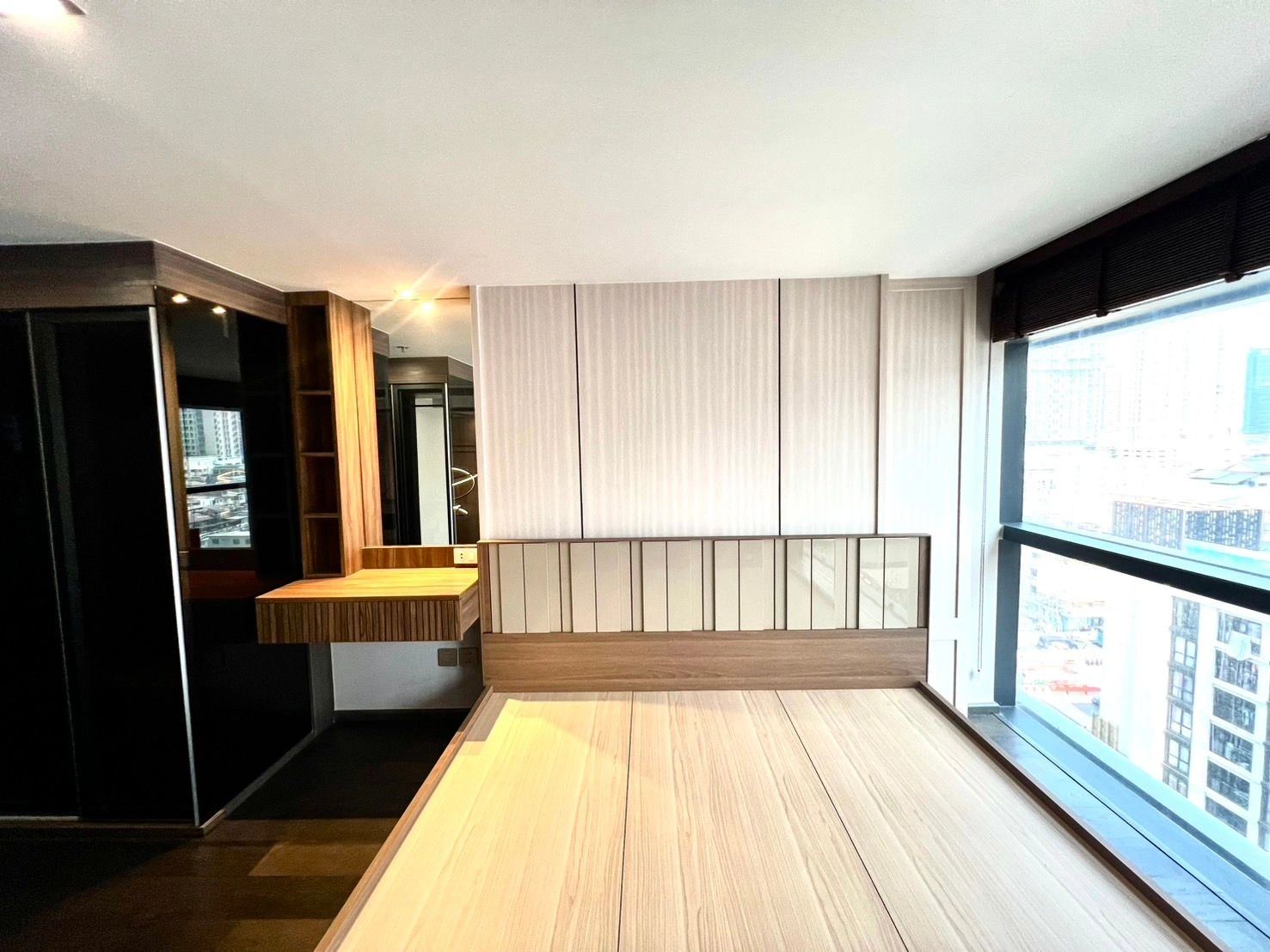 เช่าคอนโด1 Bedroom Loft / DuplexConner Ratchathewi - Thumbnail 5