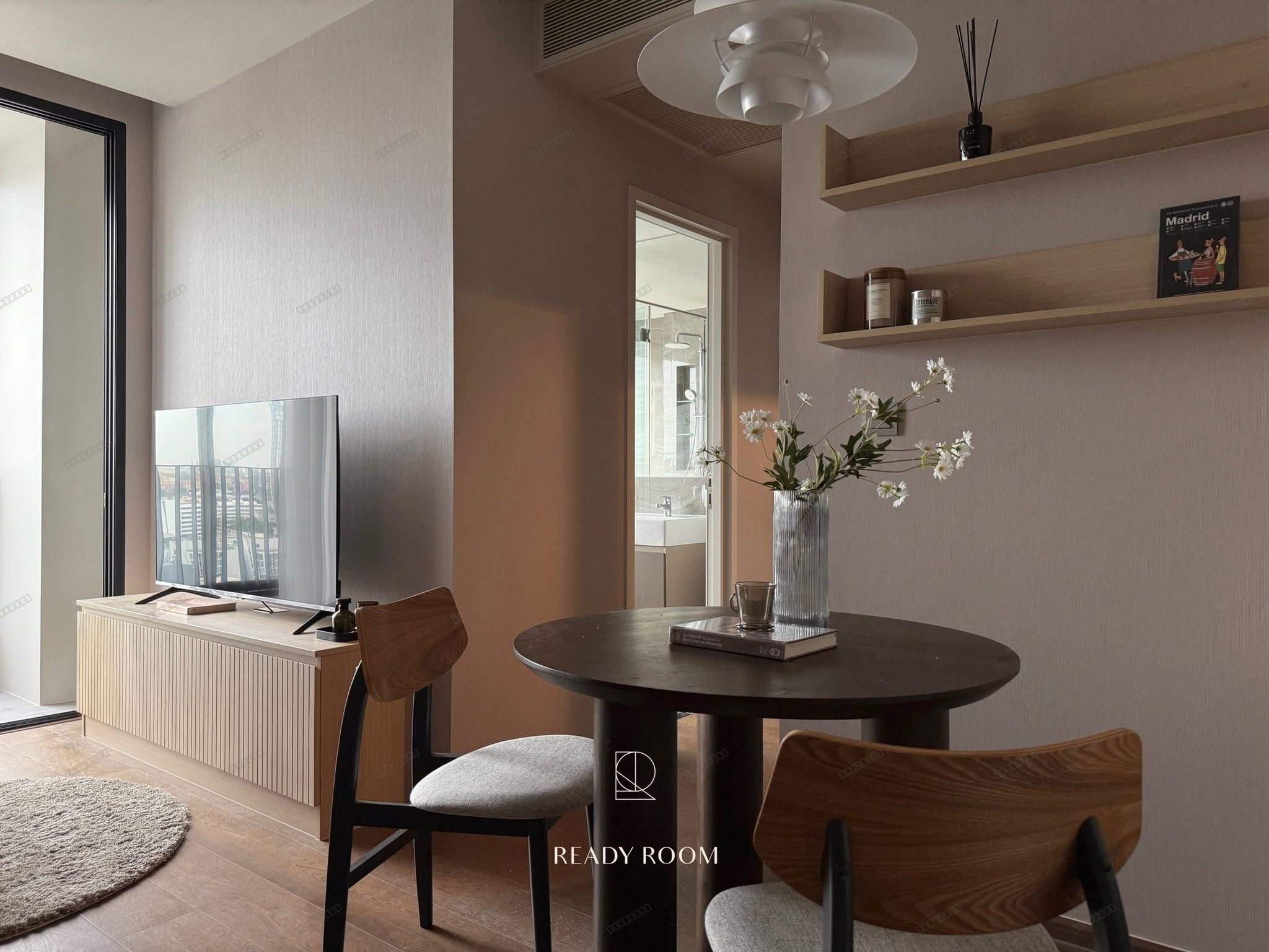 Condo 1bed 1bath - Thumbnail 4