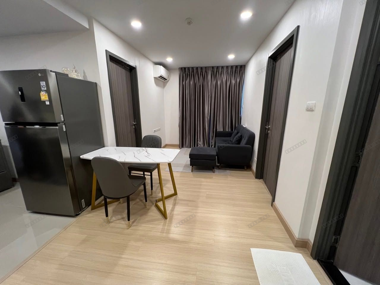Condo 2bed 1bath - Thumbnail 6