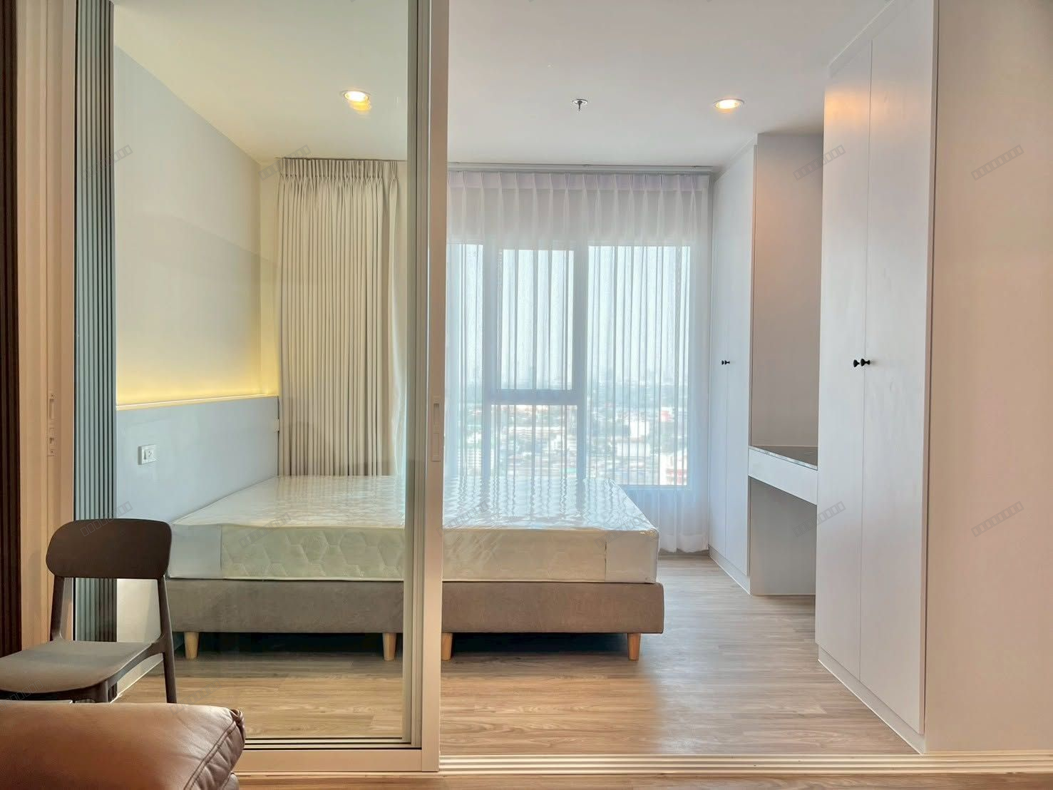 Regent Home Bangna | Brand New 1 Bedroom | 28 SQ.M. | 28th Floor | River View | Fully Built-in | 400m to BTS Bang Na - Thumbnail 7
