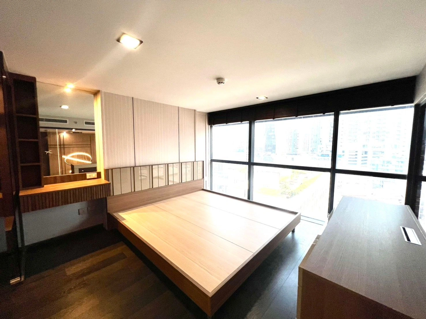 เช่าคอนโด1 Bedroom Loft / DuplexConner Ratchathewi - Thumbnail 5