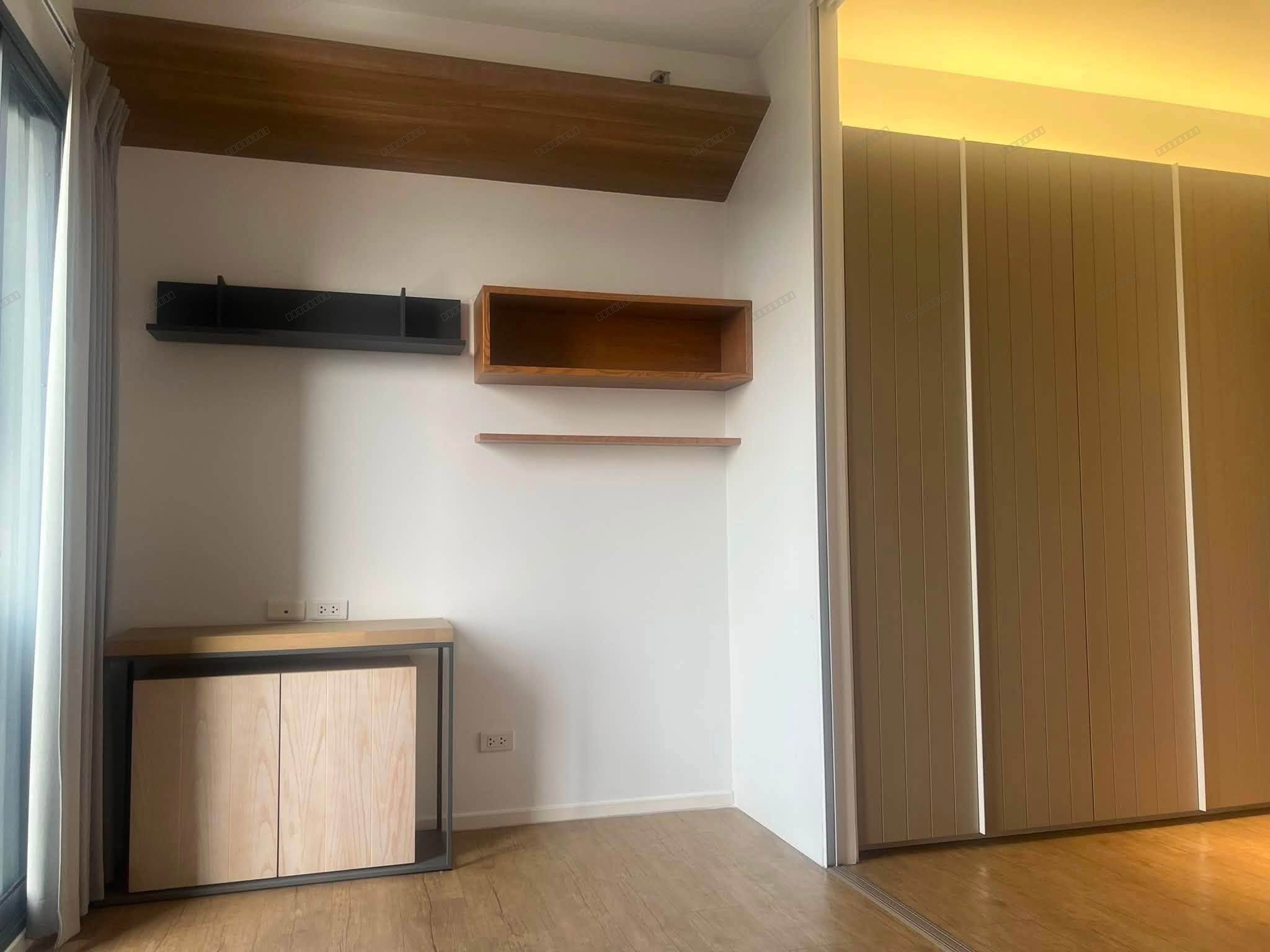 Triple Y Residence | 1 Bedroom | 33 SQ.M. | 32nd Floor | Chulalongkorn University View | Near MRT Sam Yan - Thumbnail 4