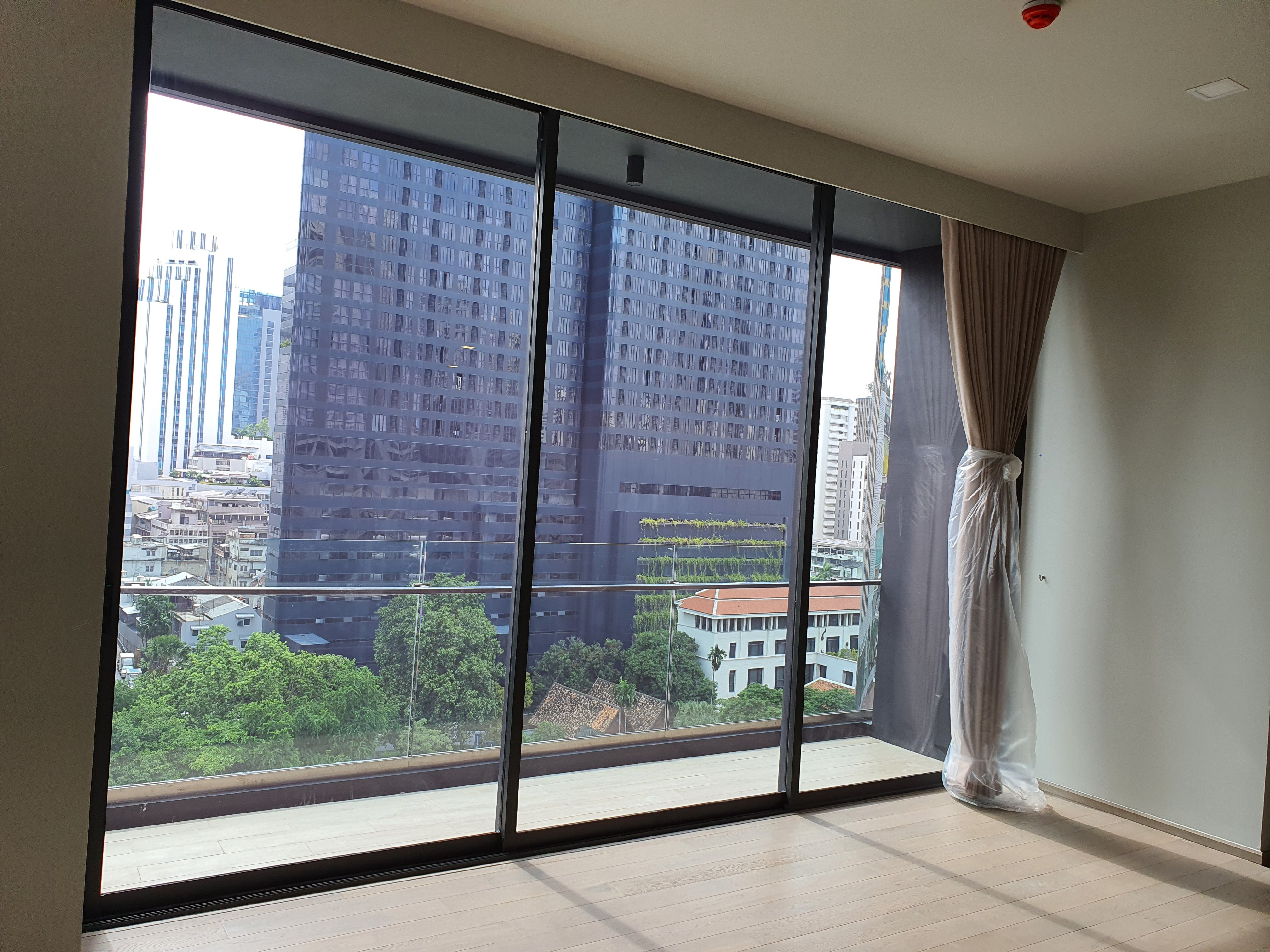Celes Asoke | Luxury High-Rise Condo
