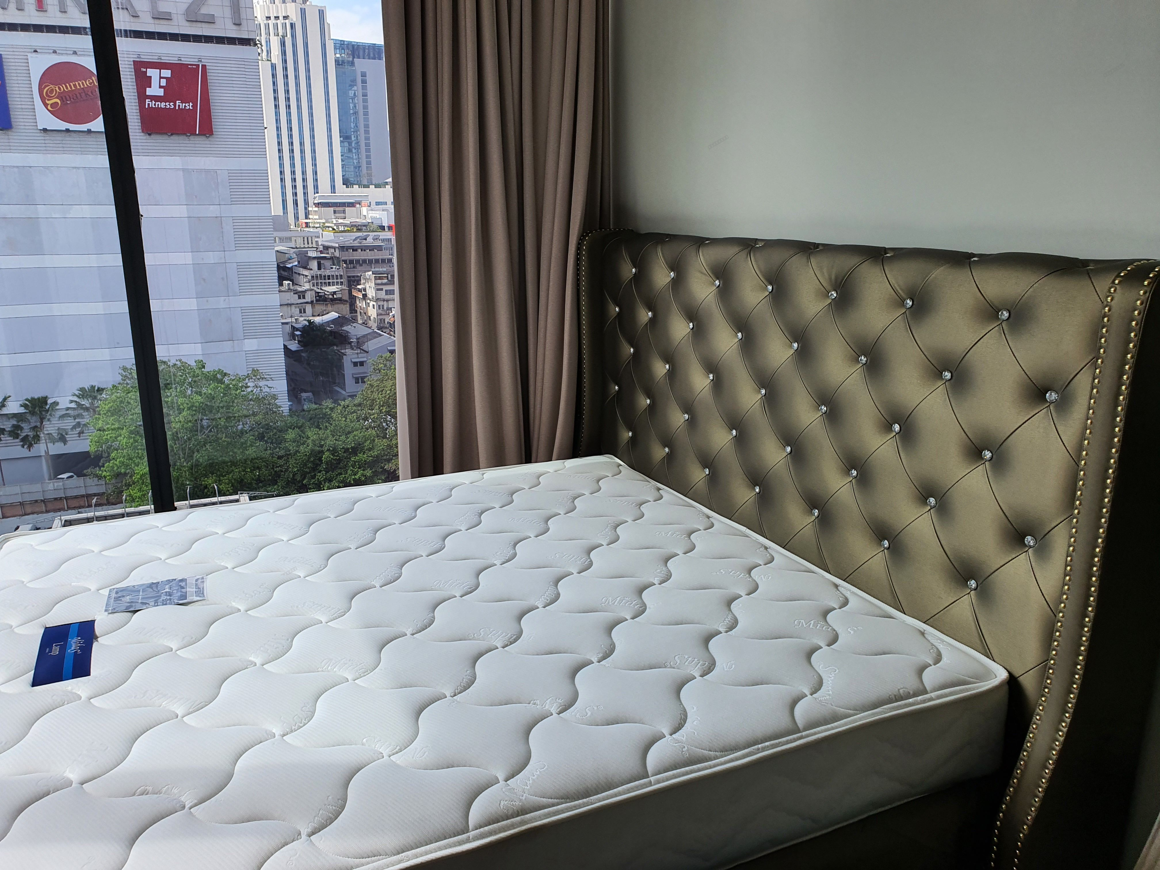 Celes Asoke | Luxury High-Rise Condo - Thumbnail 3