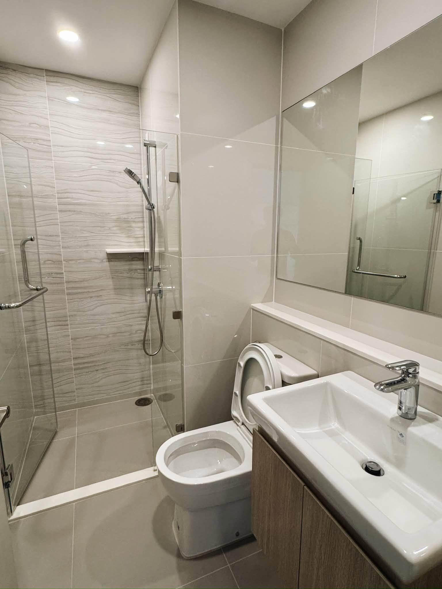 Life Rama 4 - Asoke | 33 Sq.m. | 18th Floor | Near MRT QSNCC | Rent THB 24,500/Month - Thumbnail 5