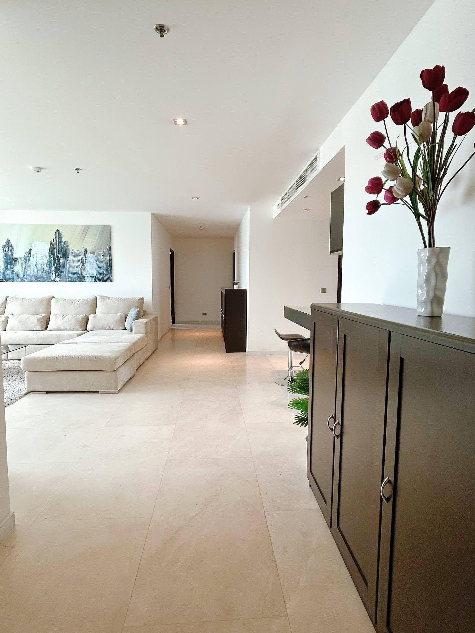 Eight Thonglor Residences | Luxury Residence - Thumbnail 3